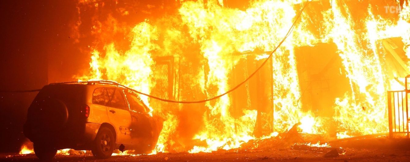 Рай у вогні: лісові пожежі знищили місто Парадайз у Каліфорнії