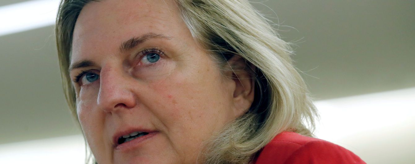 Глава МИД Австрии отменила визит в Россию из-за шпионского скандала с военным