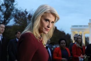 В платье цвета марсала и с эффектным макияжем: советница президента США встретилась с журналистами