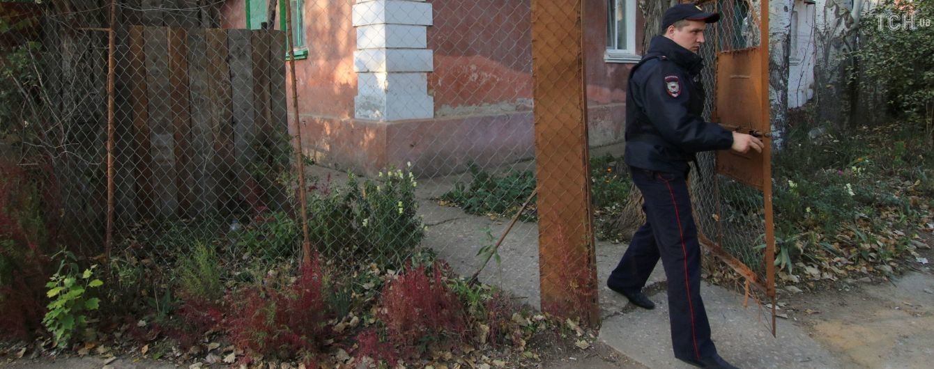 Соседи керченского стрелка назвали его нелюдимым и удивились деньгам на оружие