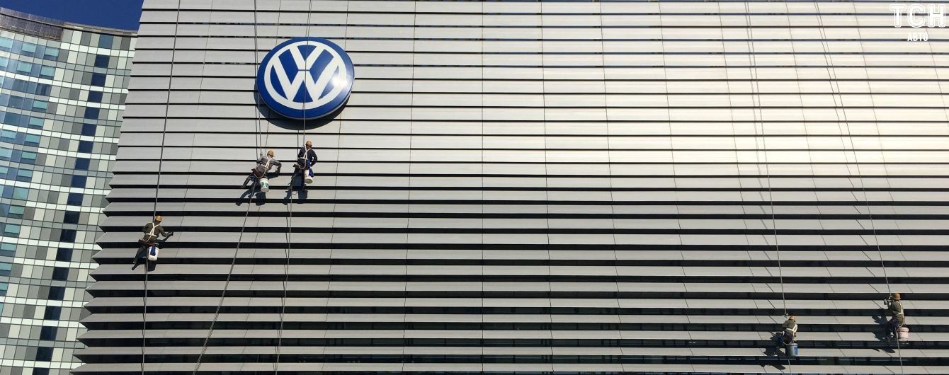 Volkswagen готується до незалежності від корейських батарей