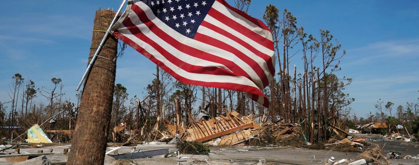 Количество жертв урагана "Майкл" в США возросло до 16 человек