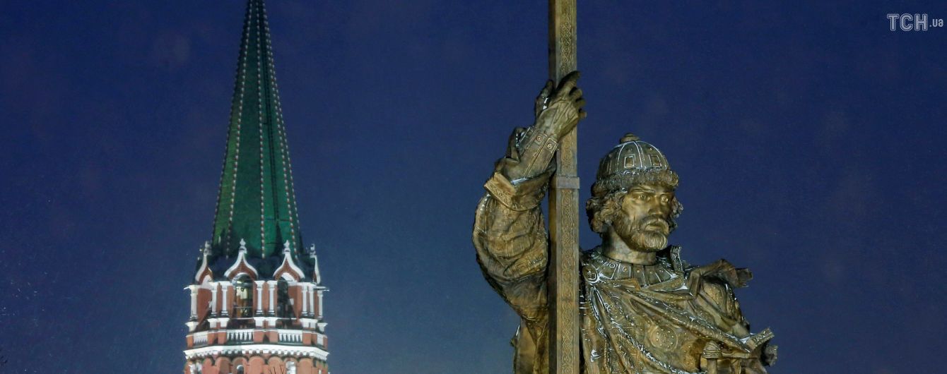 Томос Всемогущий: как автокефалия украинской церкви сделала из РПЦ раскольников