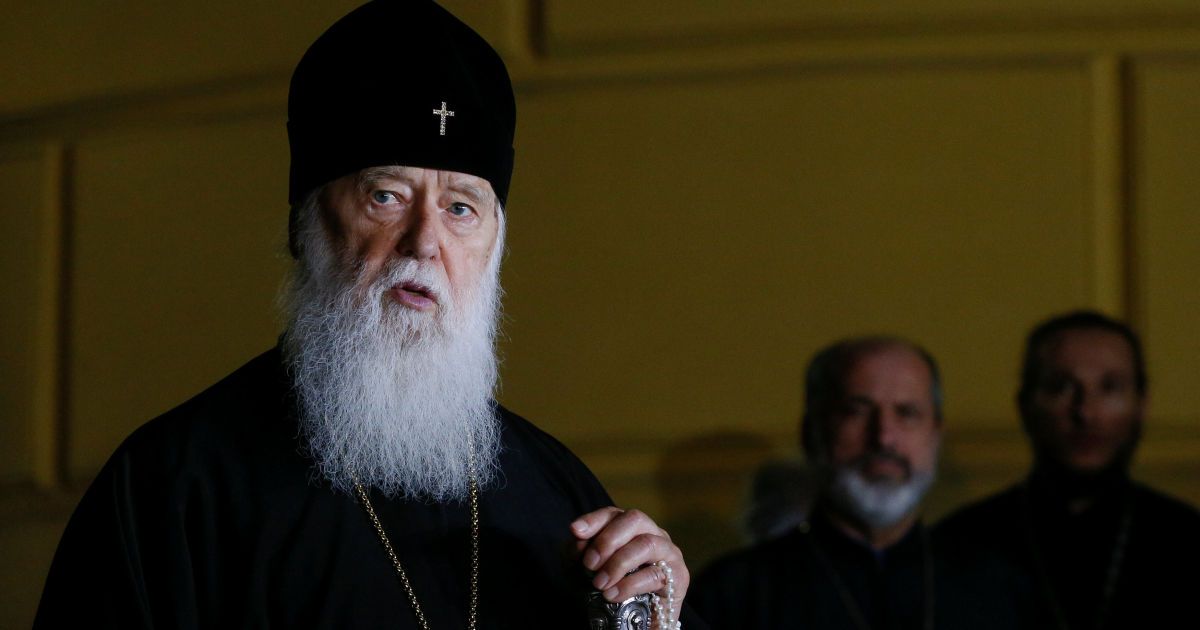 Патриарх Филарет призвал украинцев мужественно противостоять "братоубийцам"