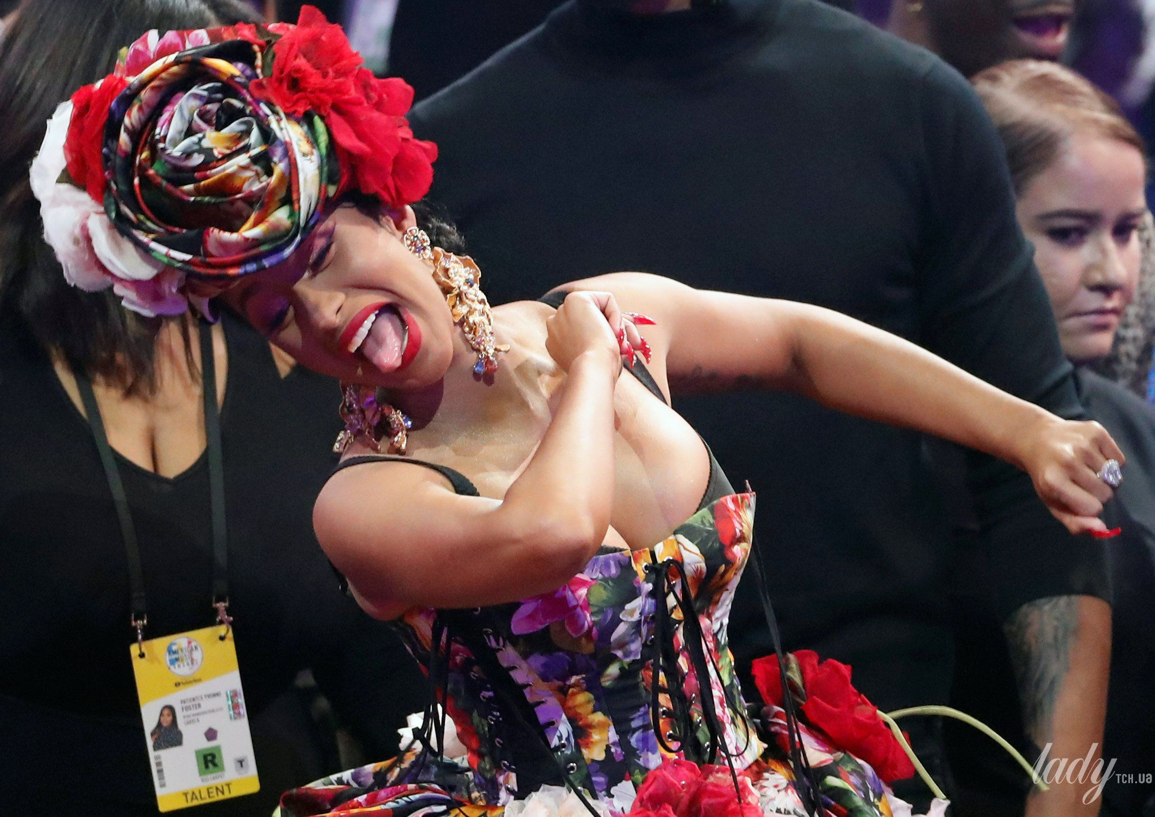 Cardi B_5