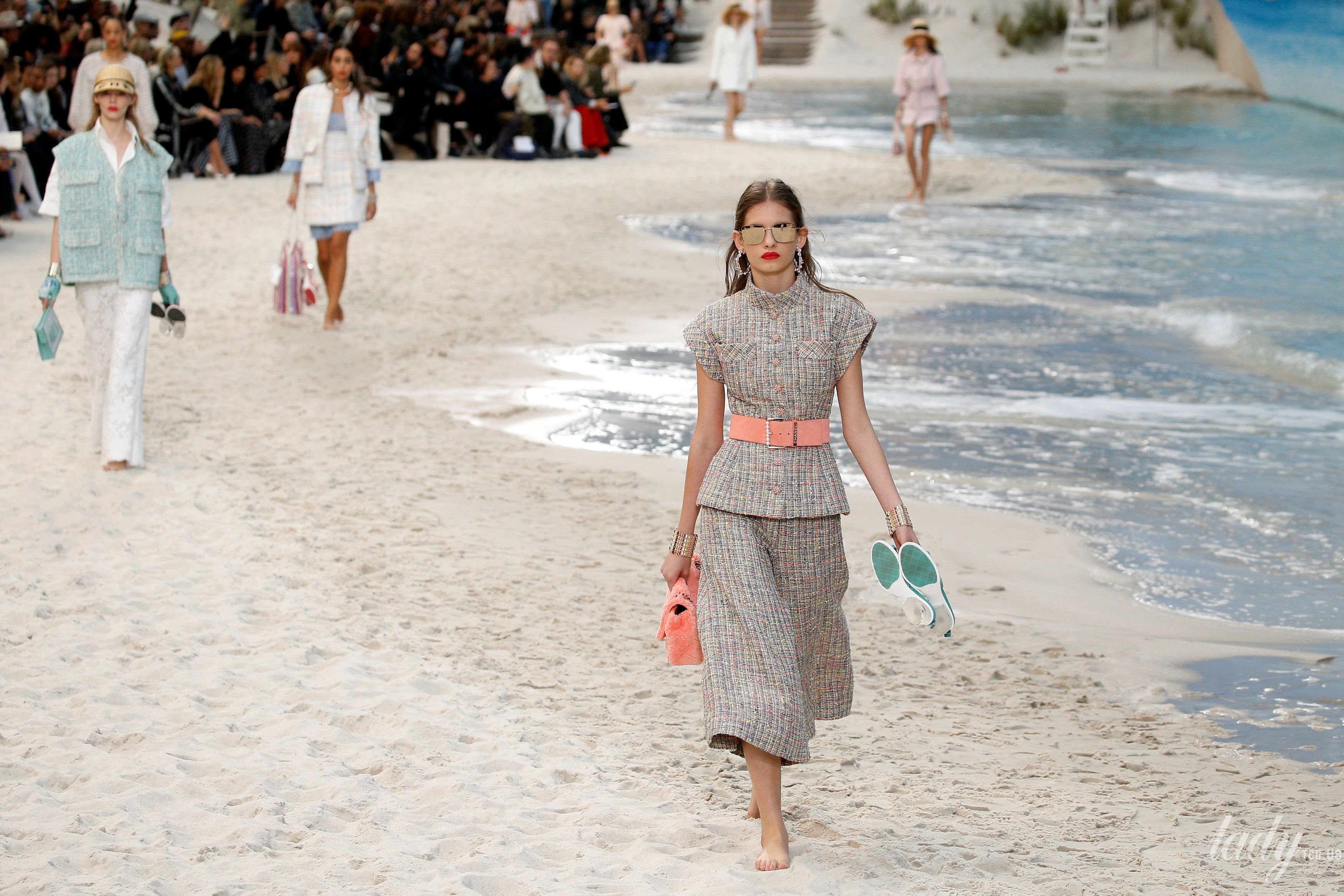 Коллекция Chanel прет-а-порте сезона весна-лето 2019_34