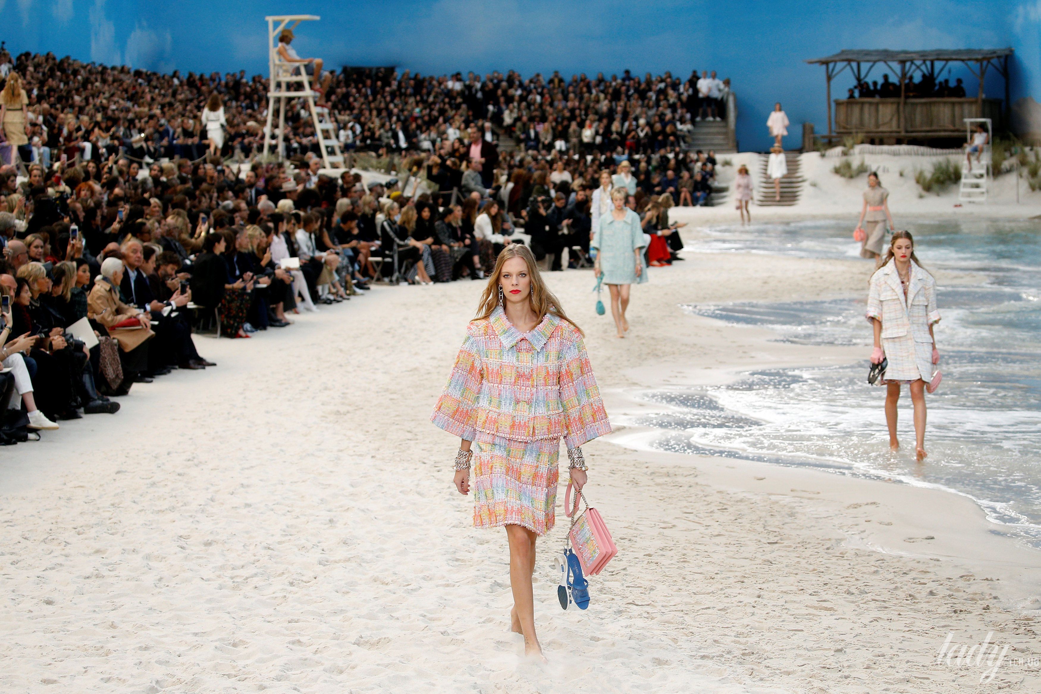 Коллекция Chanel прет-а-порте сезона весна-лето 2019_33