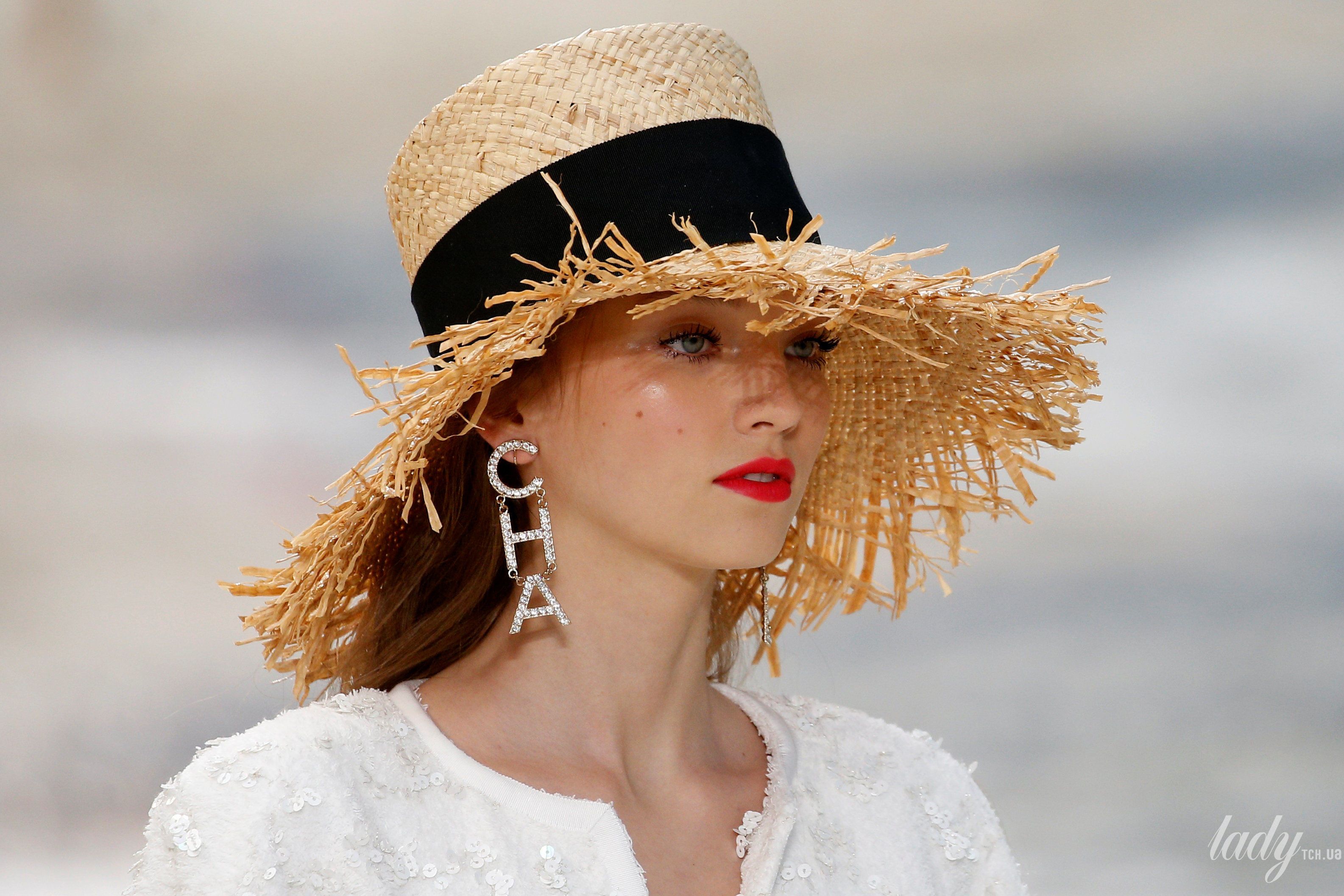 Коллекция Chanel прет-а-порте сезона весна-лето 2019_17