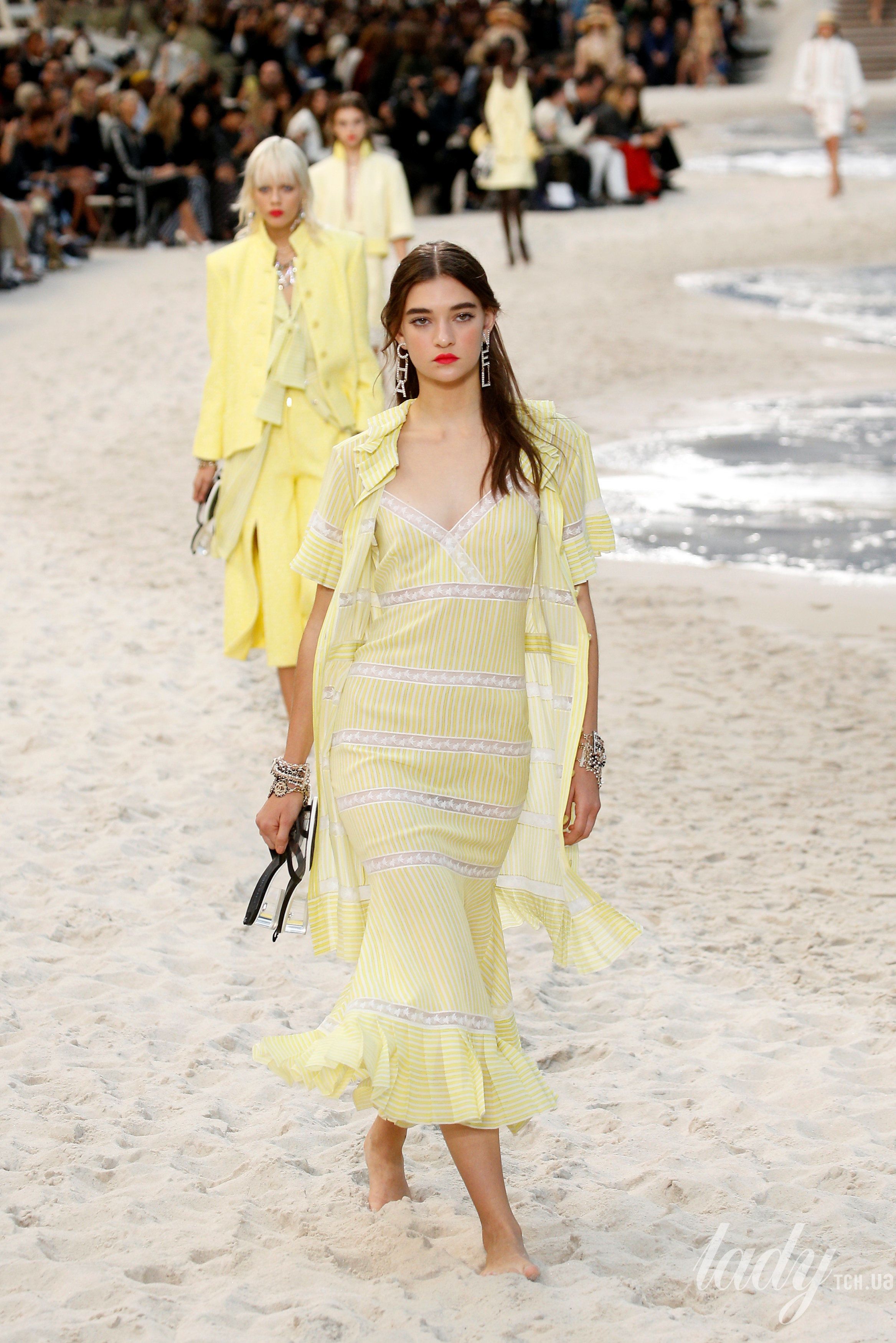 Коллекция Chanel прет-а-порте сезона весна-лето 2019_14
