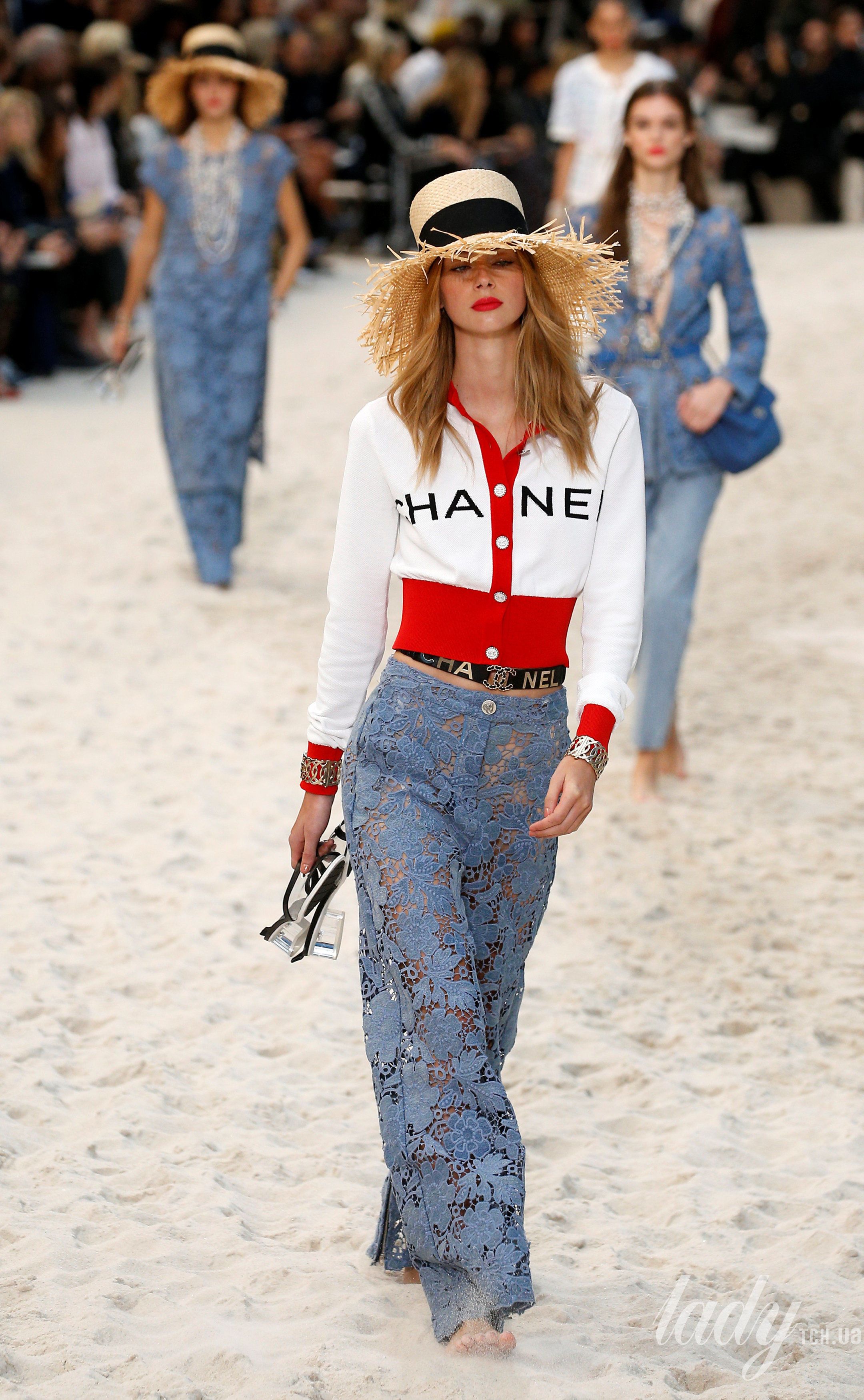 Коллекция Chanel прет-а-порте сезона весна-лето 2019_19