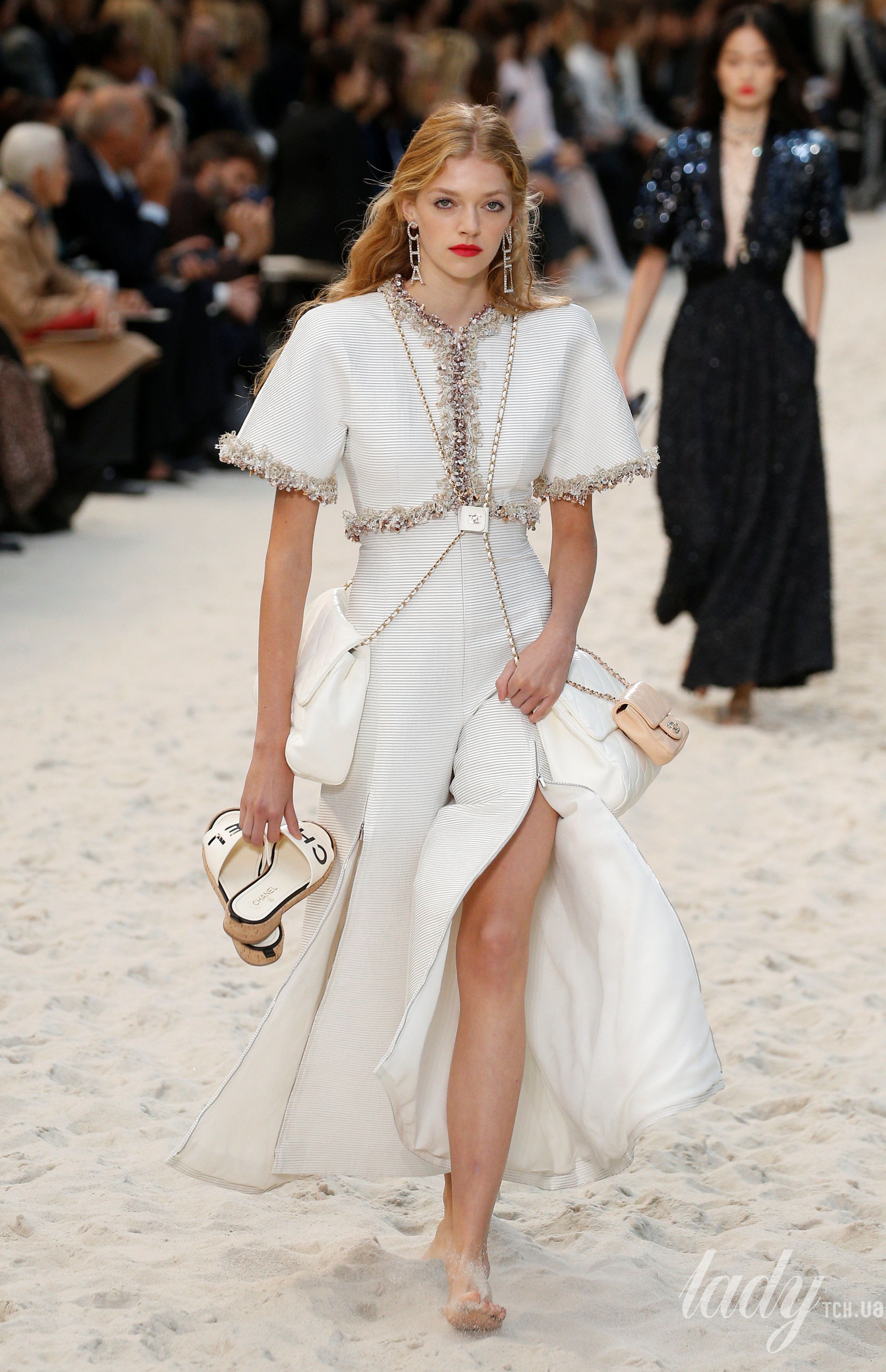 Коллекция Chanel прет-а-порте сезона весна-лето 2019_22
