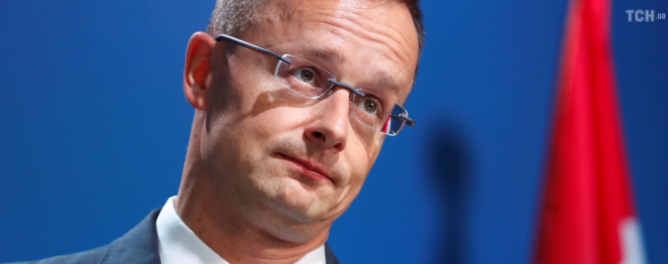 Венгрия пригрозила выслать украинского консула
