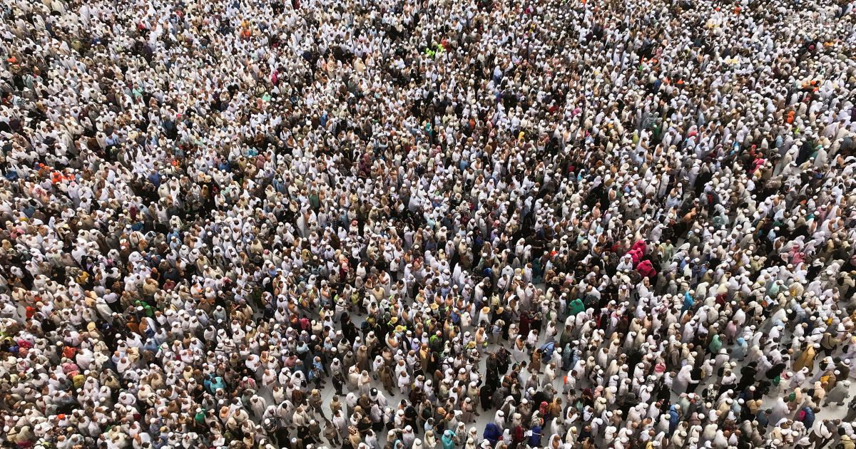 Мурашник із людей: Reuters показало, як 2 млн мусульман розпочали хадж у Саудівській Аравії