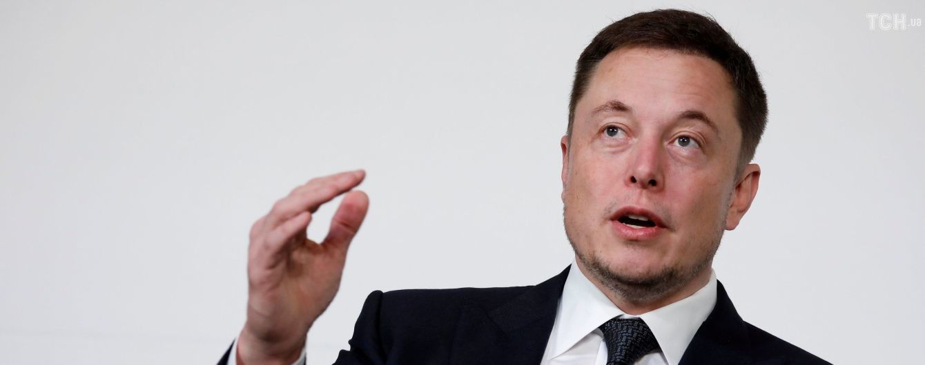 Илон Маск передумал выкупать акции Tesla