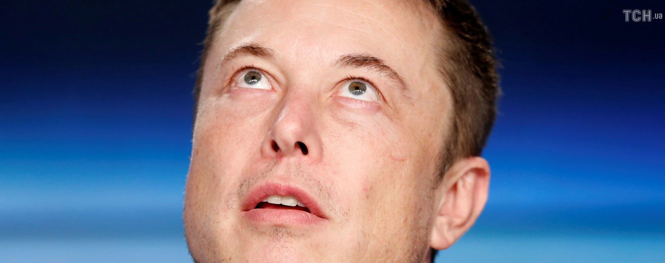 Маск обвалив акції Tesla повідомленням в соцмережі