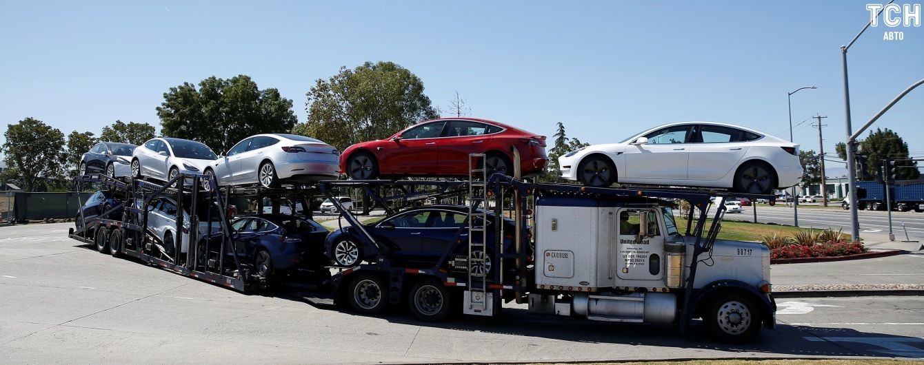 Электрокары Tesla подорожают в Китае из-за экономических войн США