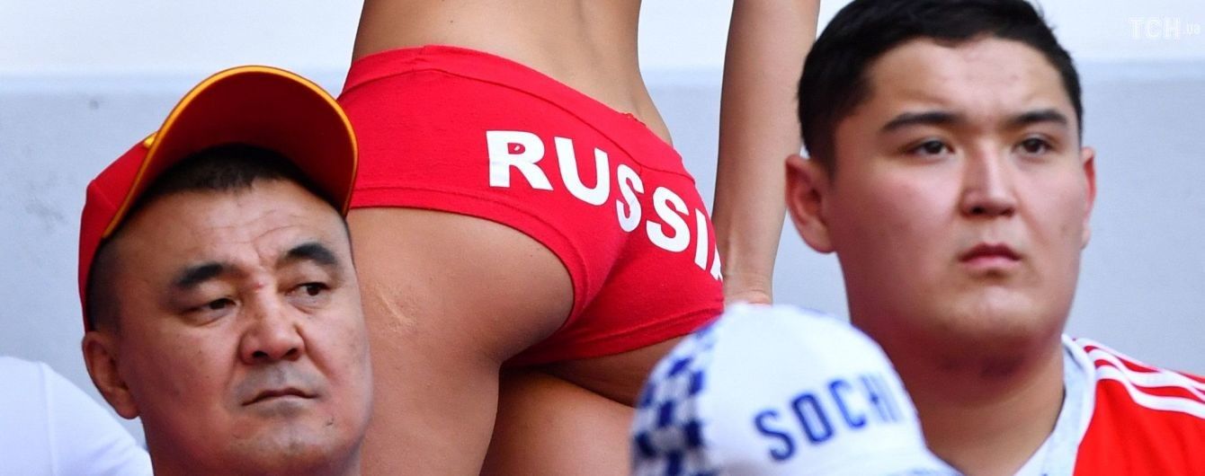 большое жестоко трахнул училку улибнуло)) считаю