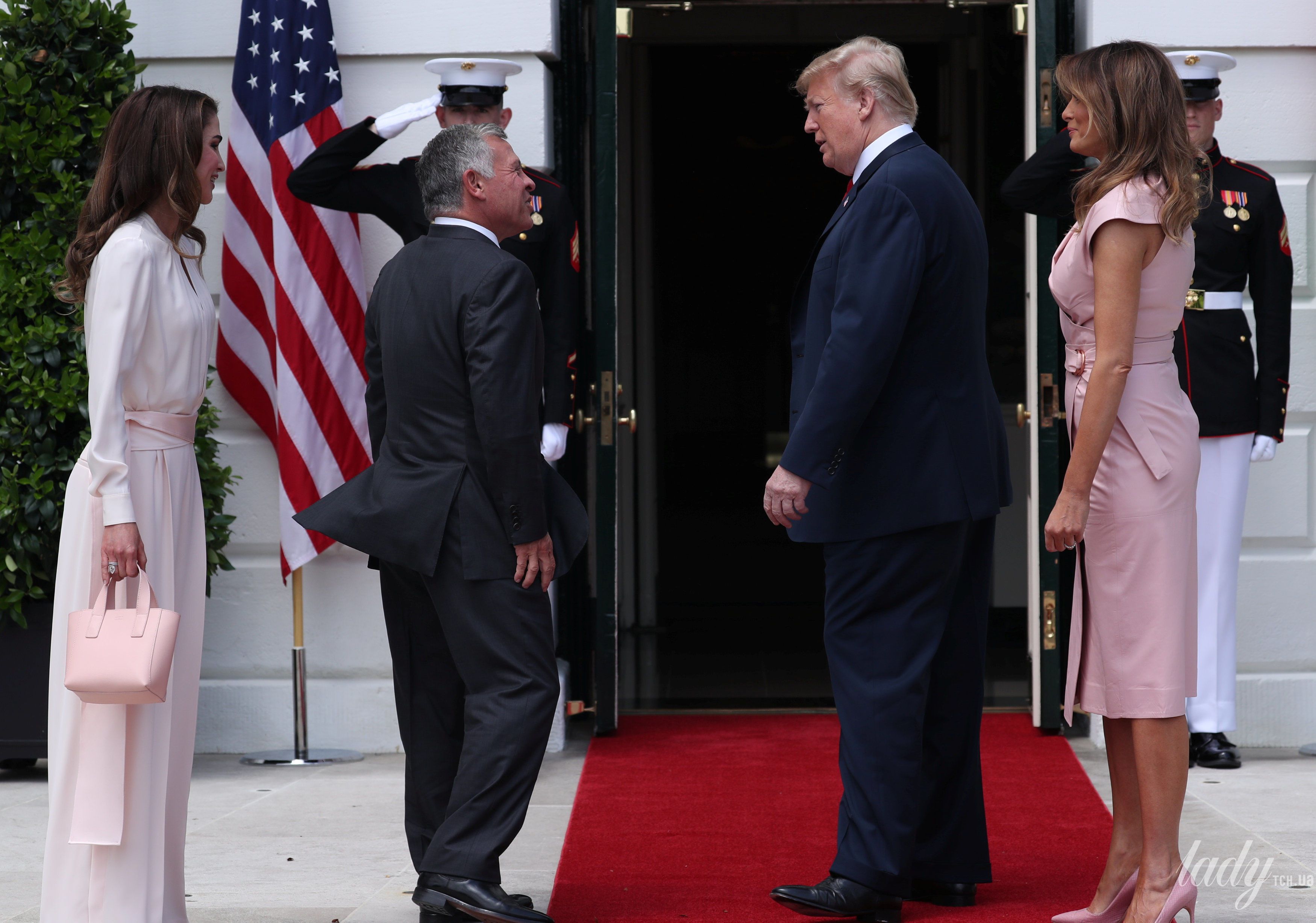 Мелания Трамп и королева Рания_5