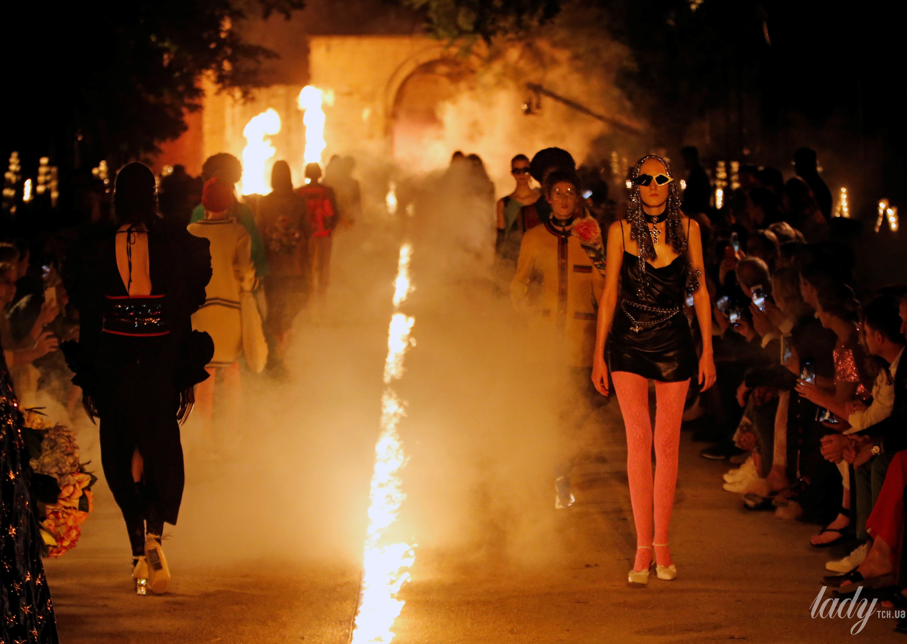 Показ круизной коллекции бренда Gucci_14