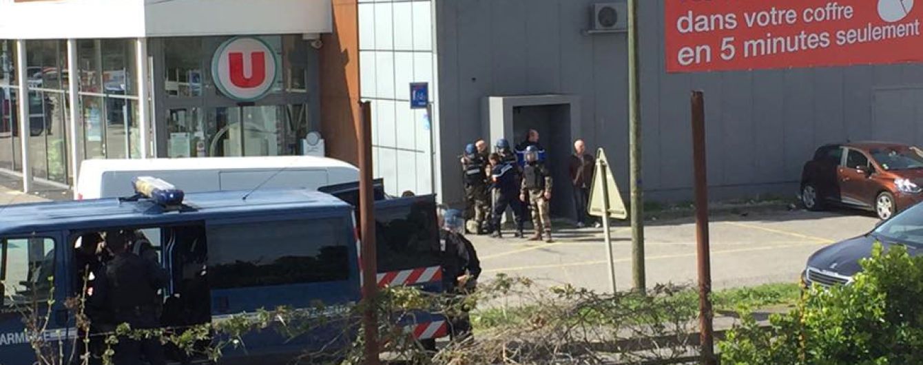 У Франції після теракту поліція затримала жінку