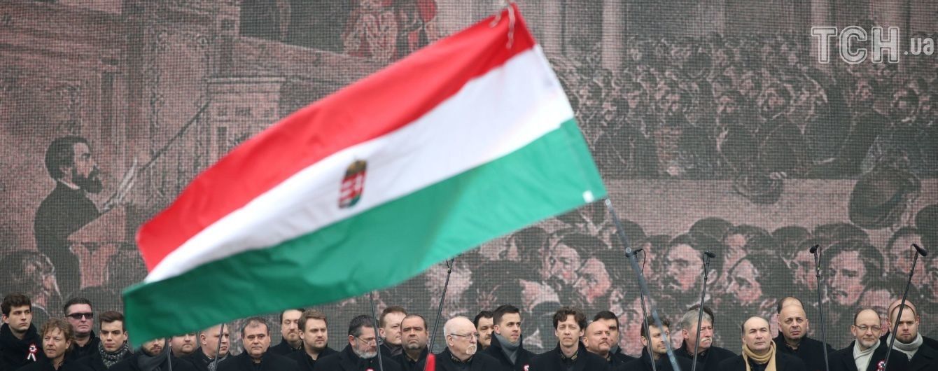 Венгрия вдвое увеличит помощь меньшинству на Закарпатье