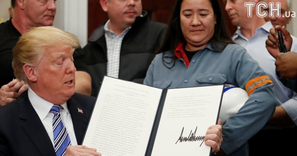 Трамп підписав документи про запровадження мит на імпорт сталі та алюмінію
