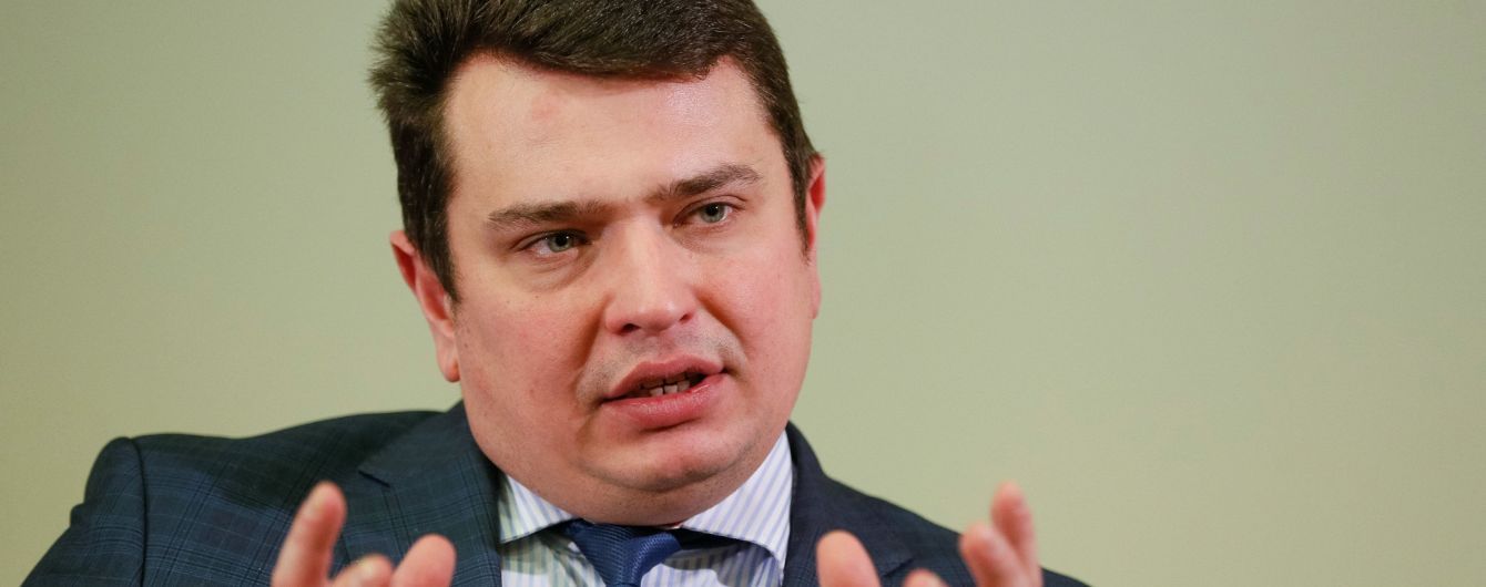 Весной руководитель НАБУ Сытник лично ездил в имение Порошенко поздно вечером - "Схемы"