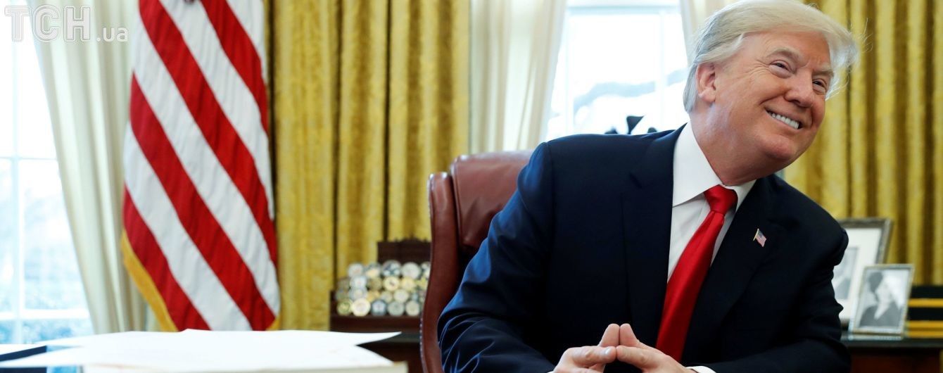 Трамп напомнил Ким Чен Ыну, что ядерная кнопка США намного мощнее