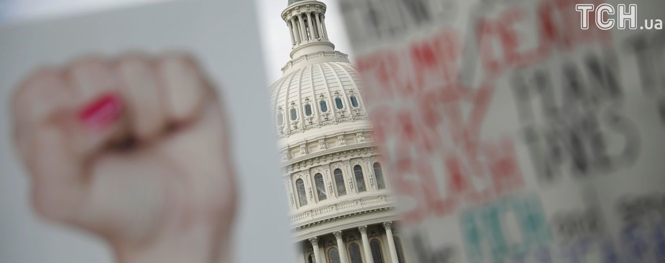 Фастфуд вместо стейка. Политиков и экспертов разочаровала попытка США наказать режим Путина