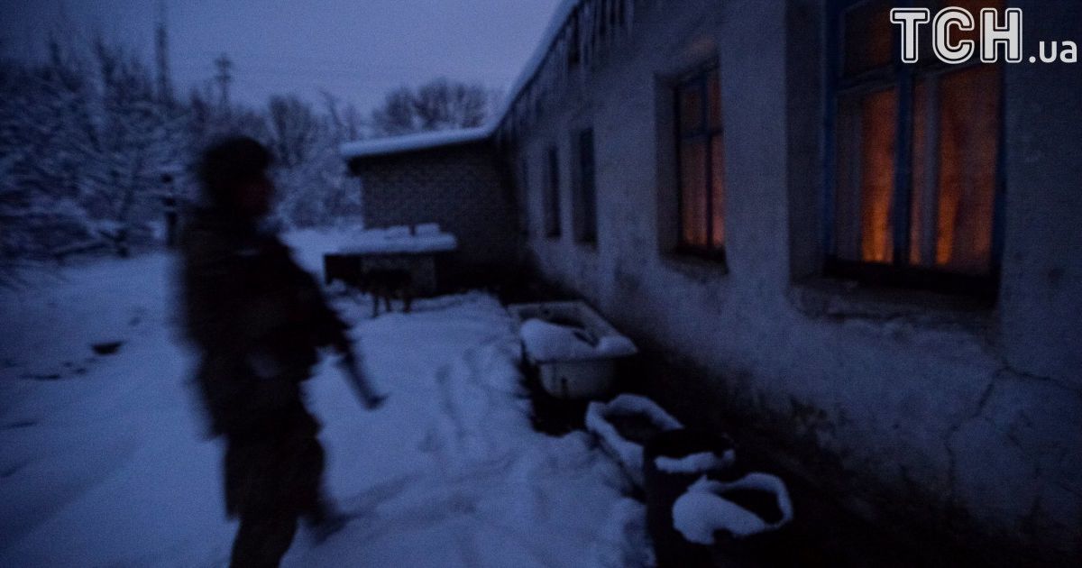 Возле Широкино двое военных застрелили четырех морпехов