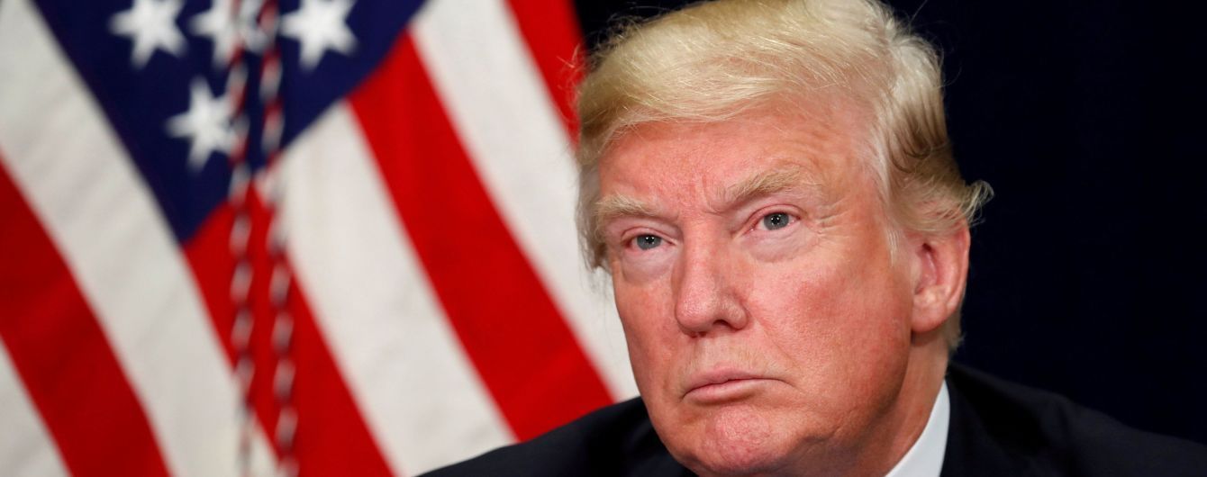 Рейтинг Трампа досягнув рекордного мінімуму