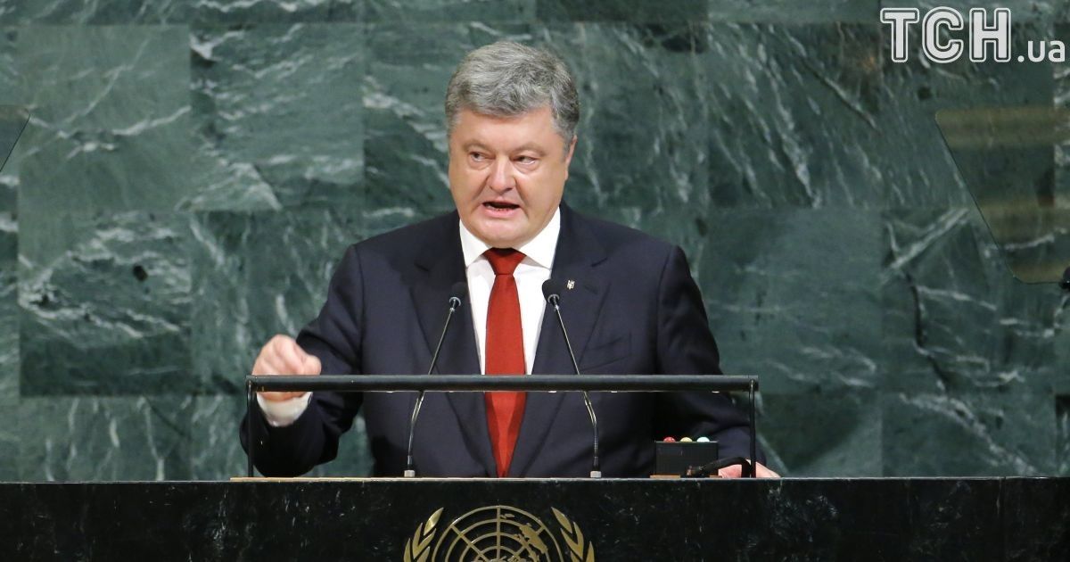 Порошенко убежден, что РФ использует оккупированный Крым как форпост военной операции в Сирии