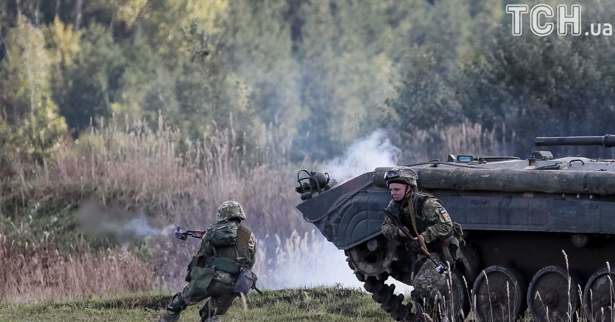 Военные АТО отбили атаку боевиков, которые пытались с гранатометами прорваться в поселок Жованка