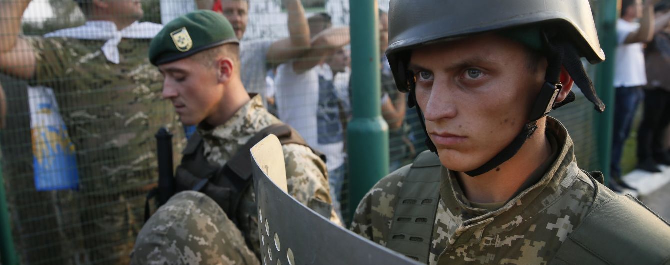 Прорыв границы с Саакашвили: в "Шегини" прибыли участники акции для оформления документов