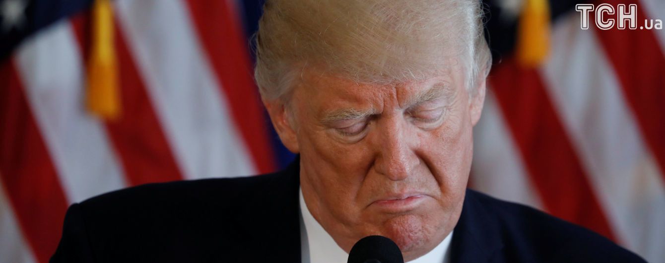 Почти "covfefe": Трамп с третьей попытки написал твит без ошибок