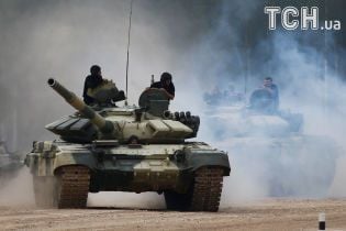 Поблизу зони АТО українські військові в темряві запустили протитанкові ракети
