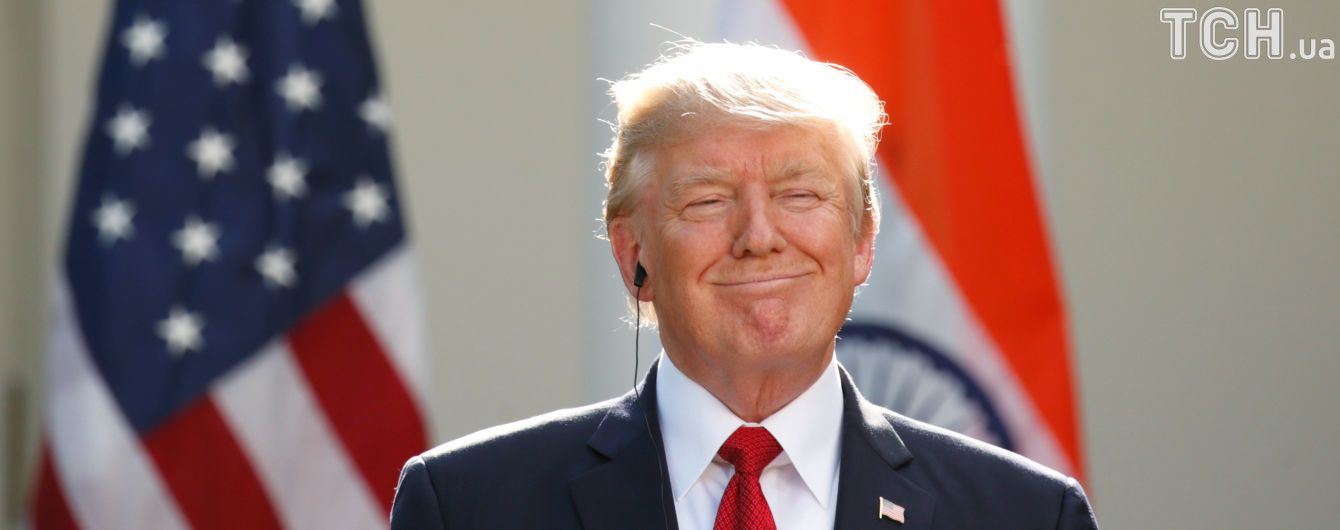 Модель Victoria's Secret обматерила Дональда Трампа