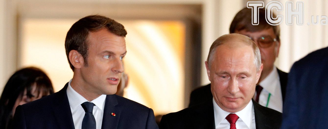 Макрон пригрозил Путину усилением санкций в случае эскалации на Донбассе