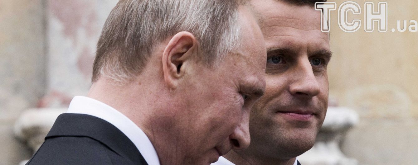 Макрон обсудил с Путиным "школьное перемирие" на Донбассе