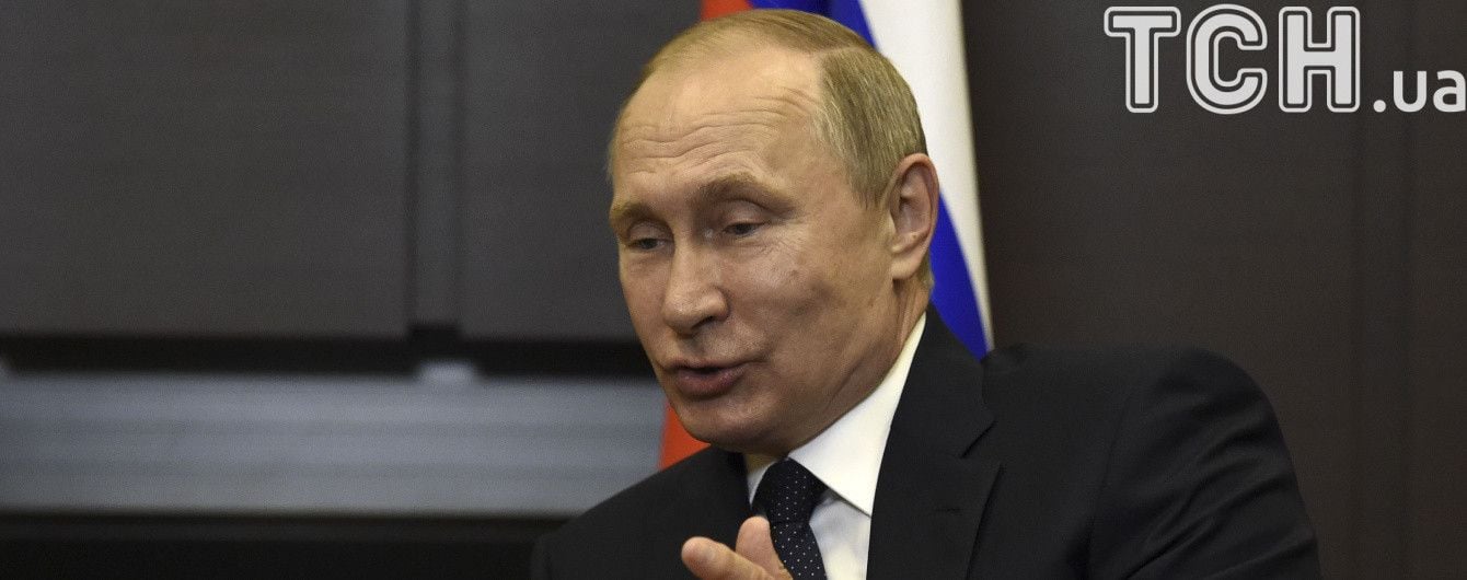 У Кремлі розповіли, про що Путін говоритиме з Макроном