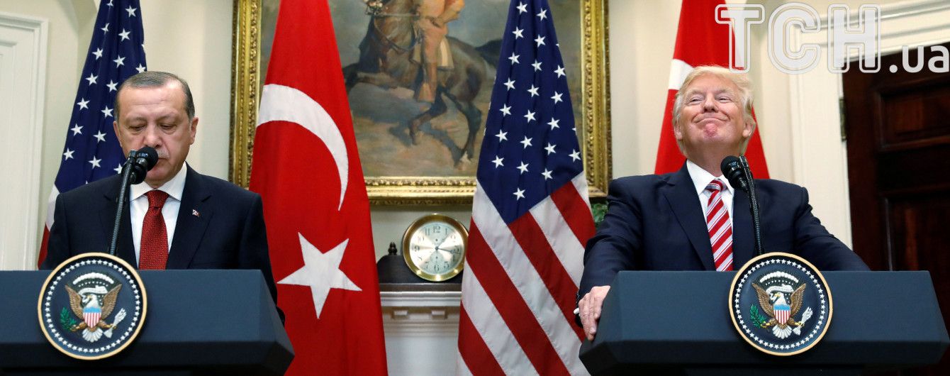 Трамп и Эрдоган обсудили захват украинских кораблей в Керченском заливе: выразили обеспокоенность