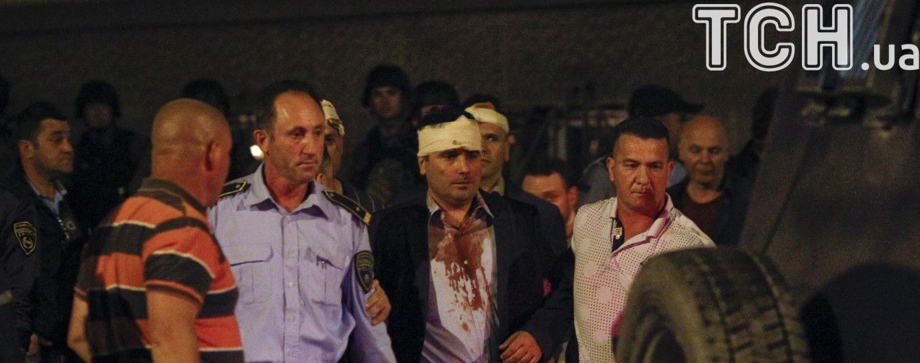 Через сутички у Македонії було поранено більше 70 людей: серед них троє депутатів