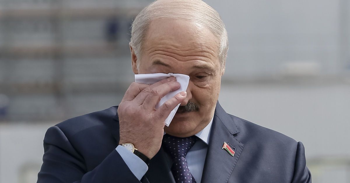 Европармамент: Лукашенко должен покинуть пост в течение 49 дней