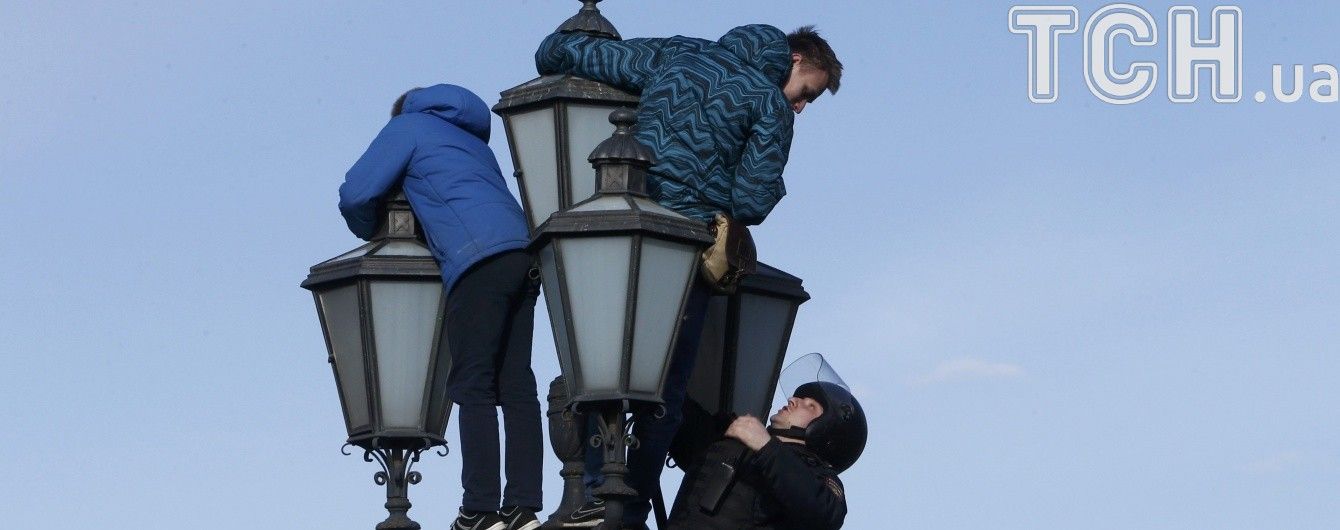 Одним з активних учасників московського мітингу проти корупції виявився син прихильника Путіна