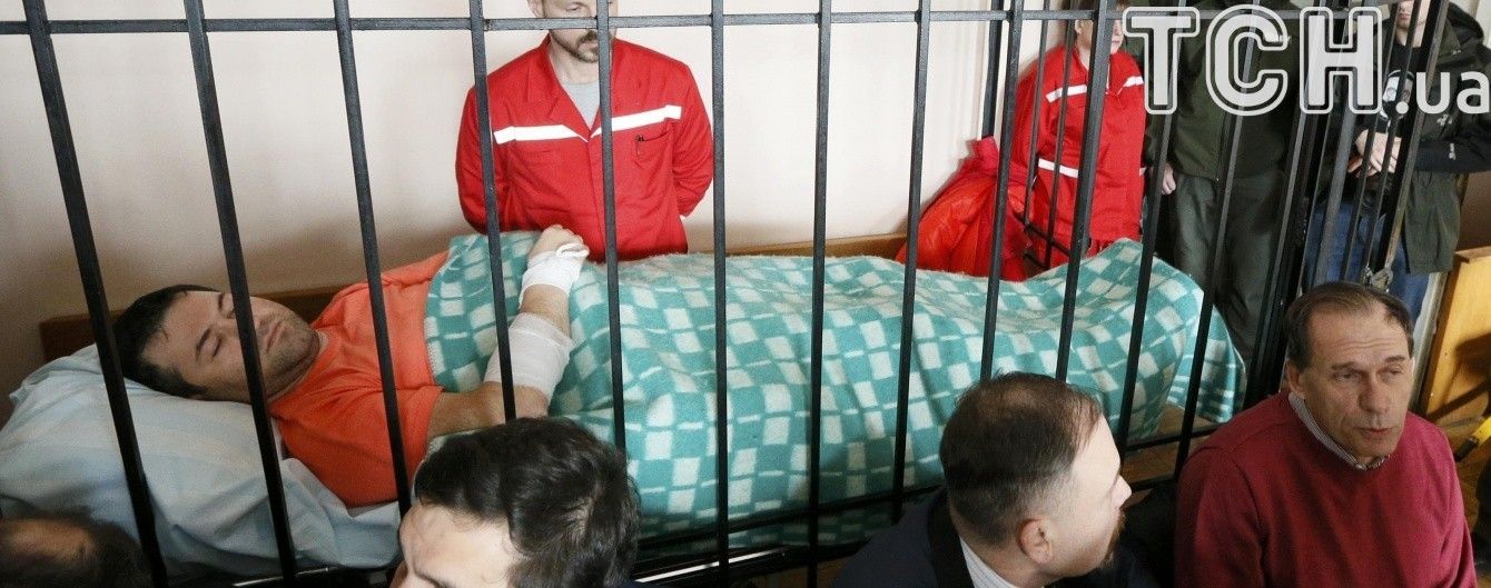 Насиров рассказал, где взял знаменитое клетчатое одеяло