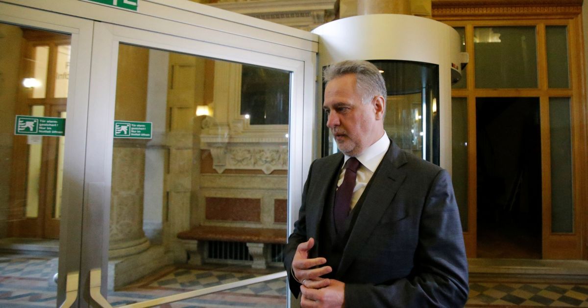 Прокуратура обшукує підприємства бізнес-групи олігарха Фірташа