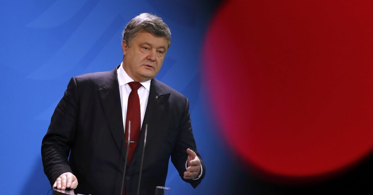 "Энергетический СНБО": Порошенко назвал блокаду препятствием на пути к территориальной целостности