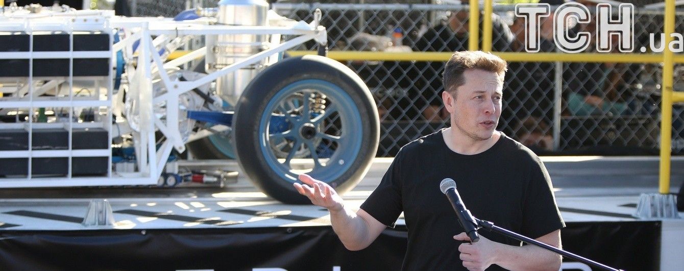 Илон Маск рассказал о дате запуска первого тоннеля Hyperloop