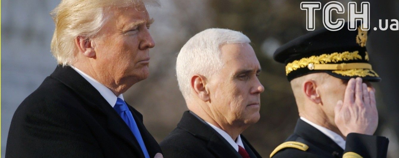 Трамп не ставил знак равенства между США и РФ - Пенс