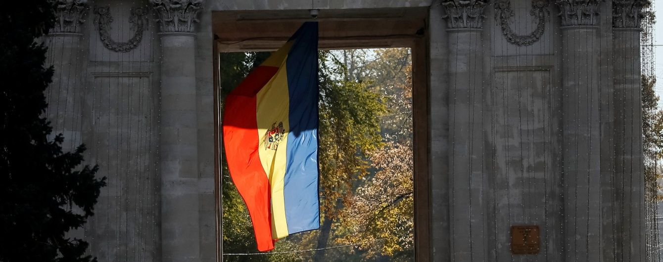 У Молдові села масово підписують декларації про "об'єднання з Румунією"